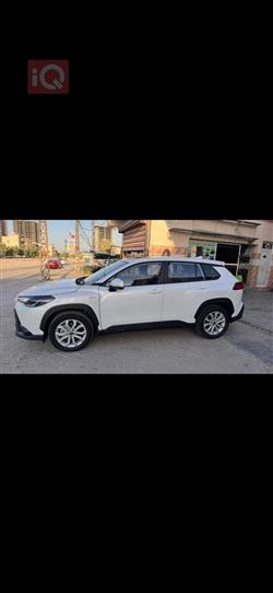 تۆیۆتا کۆرۆلا کرۆس